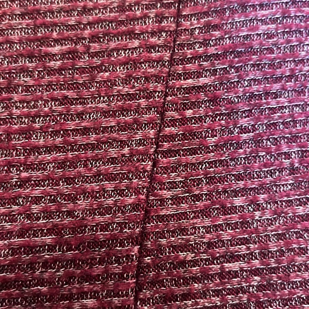 Time and Tru gorgeous purple crewneck sweater - Picture 4 of 11